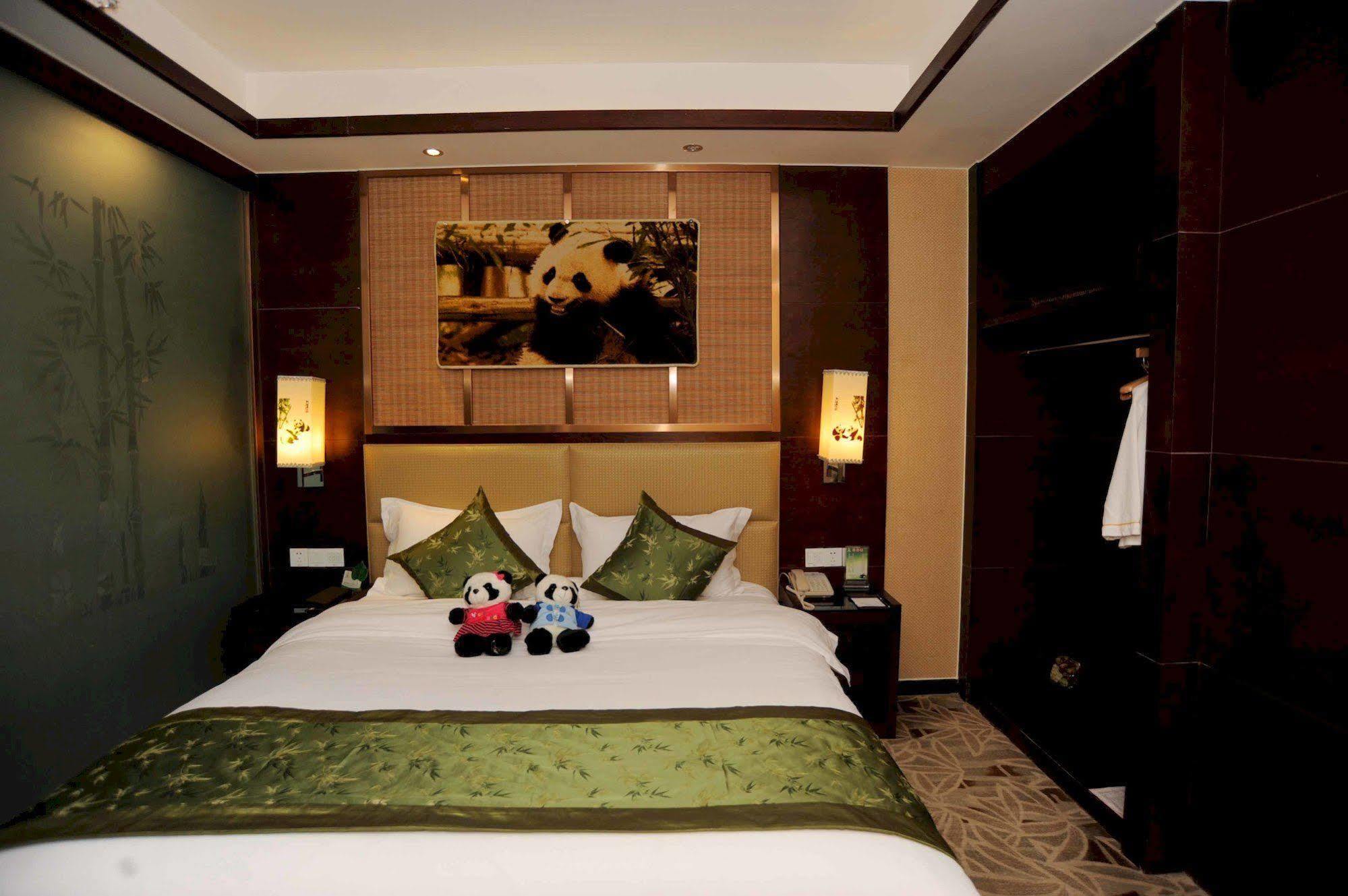 Chengdu Panda Prince Culture Hotel Exterior foto